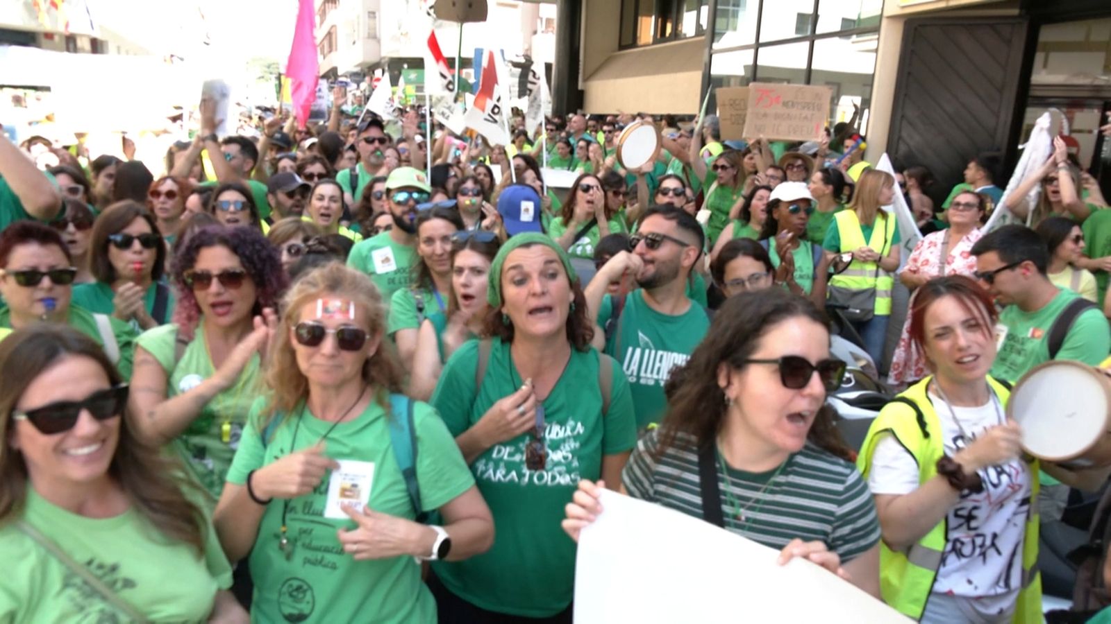 El professorat valencià, en una manifestació