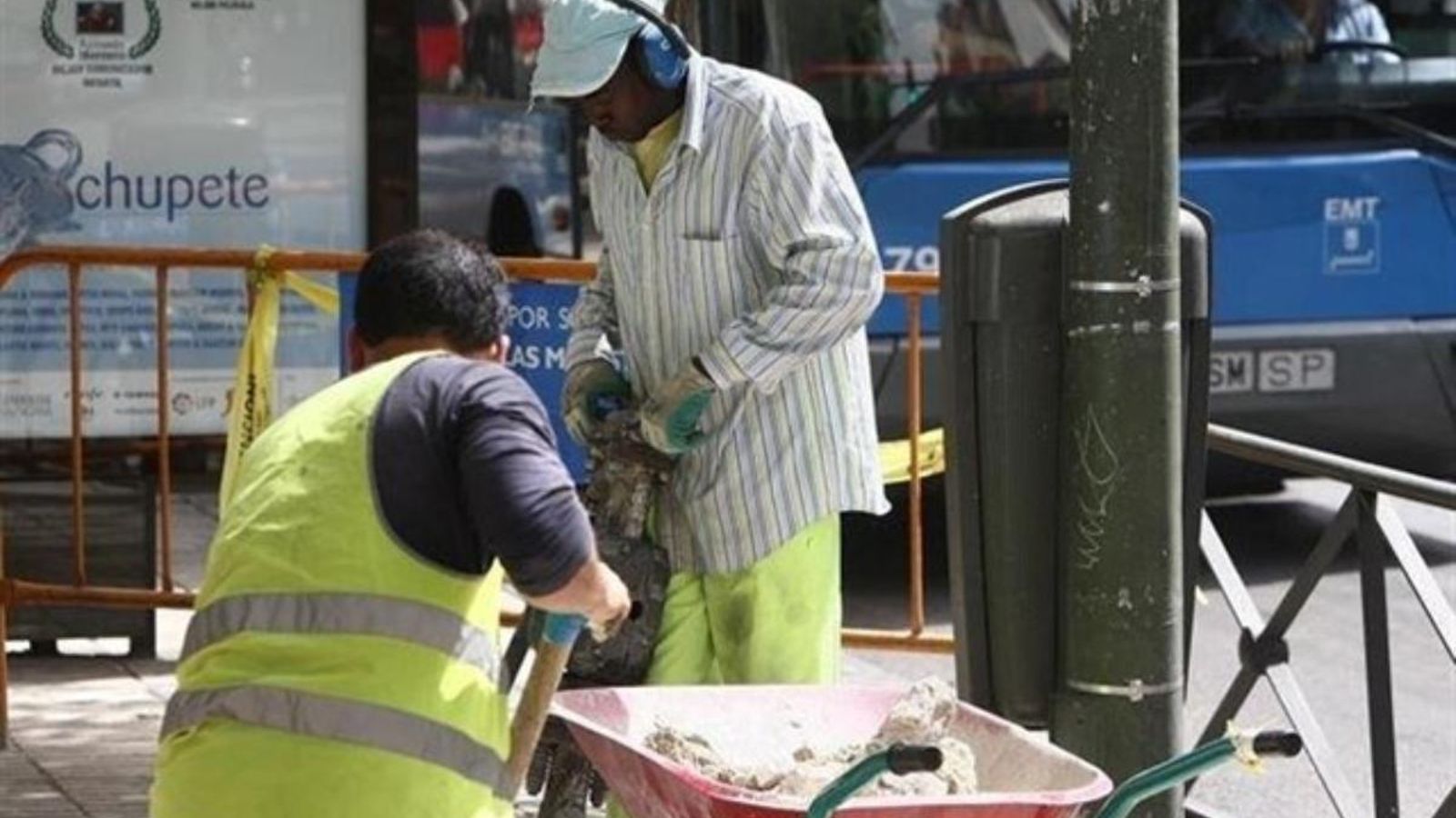 El nombre total d'immigrants ocupats a tot l'Estat és d'1.966.699 persones