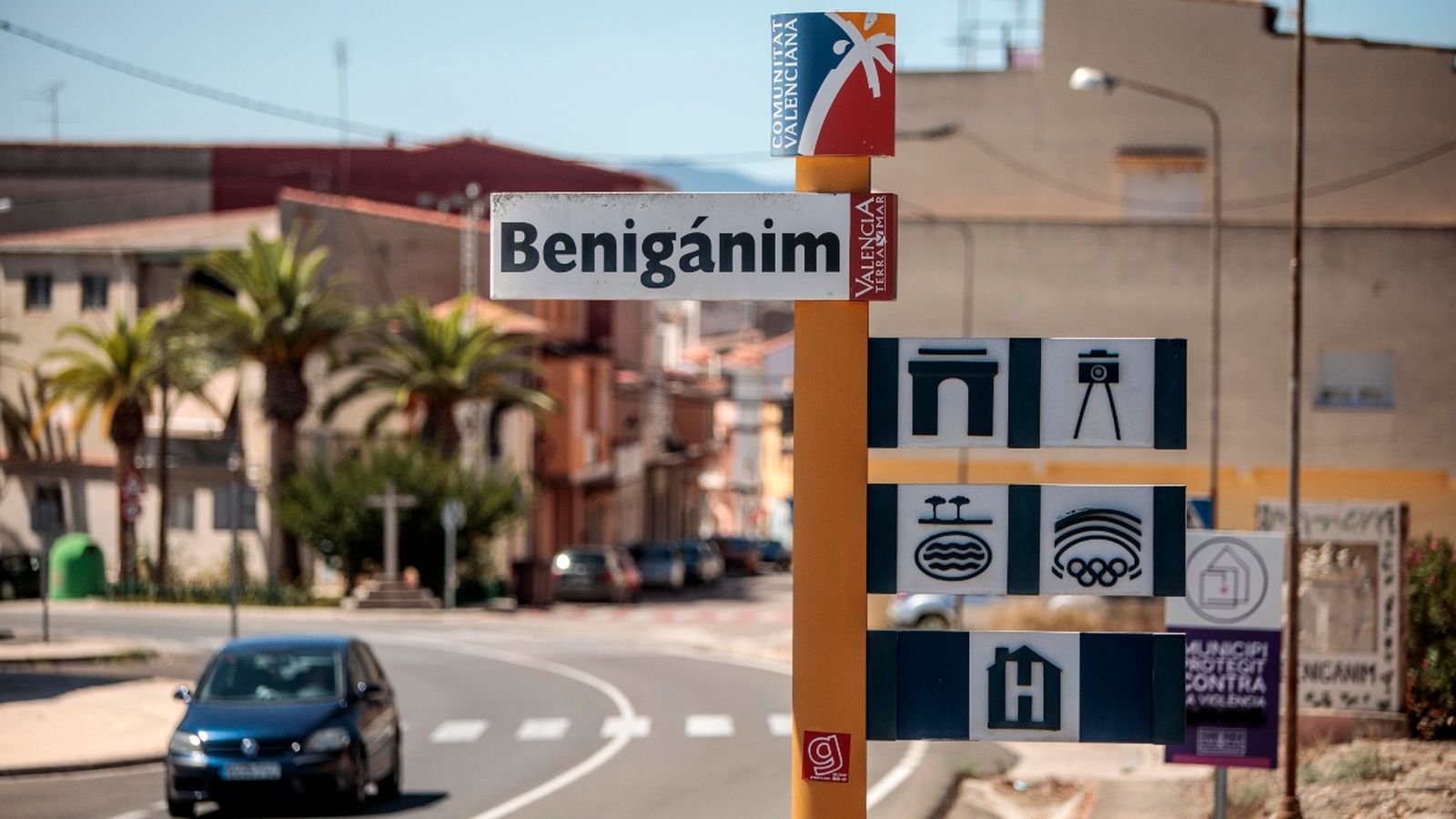 Cartell d'entrada a Benigànim