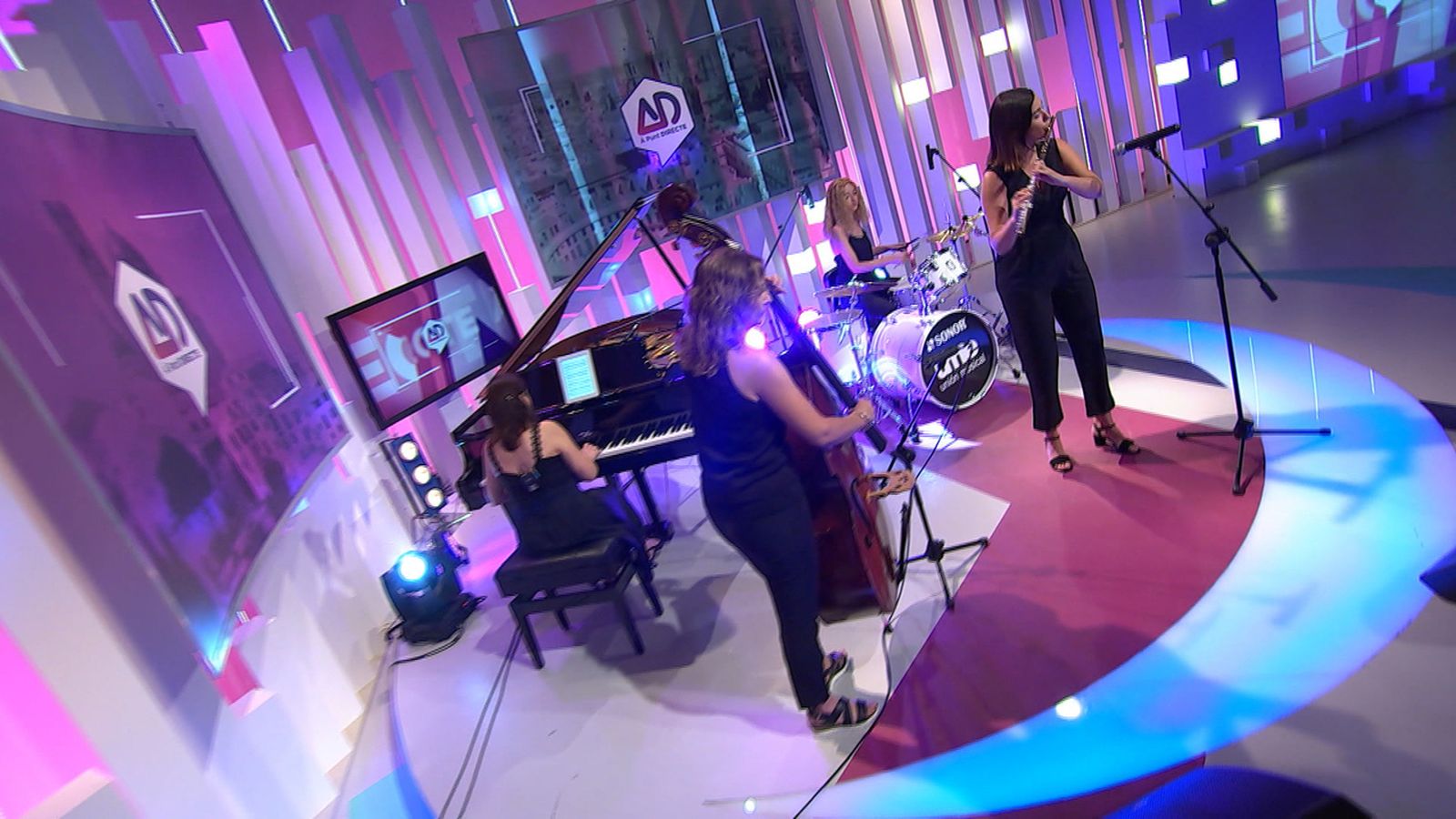 Actuació musical de Les Femmes