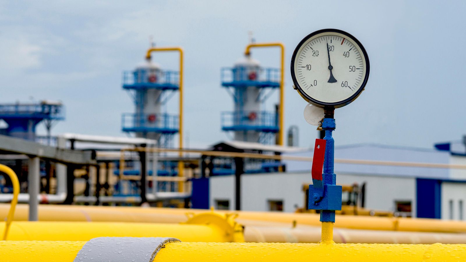 Gazprom talla el suministre de gas a Europa a través del gasoducte polac Yamal