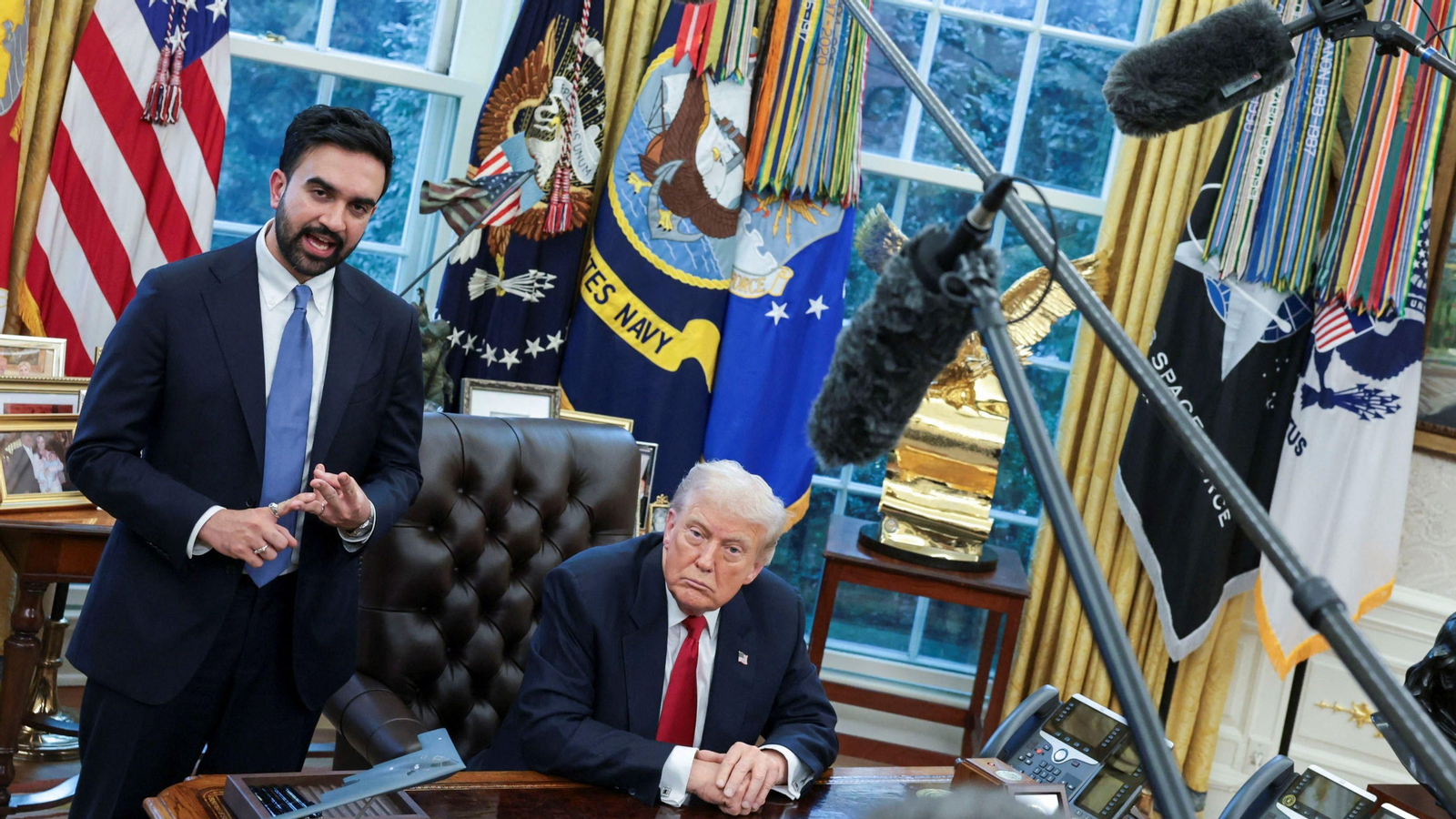 L'alcalde electe de Nova York, Zohran Mamdani, parla per a la premsa al costat del President dels Estats Units, Donald Trump, al Despatx Oval de la Casa Blanca