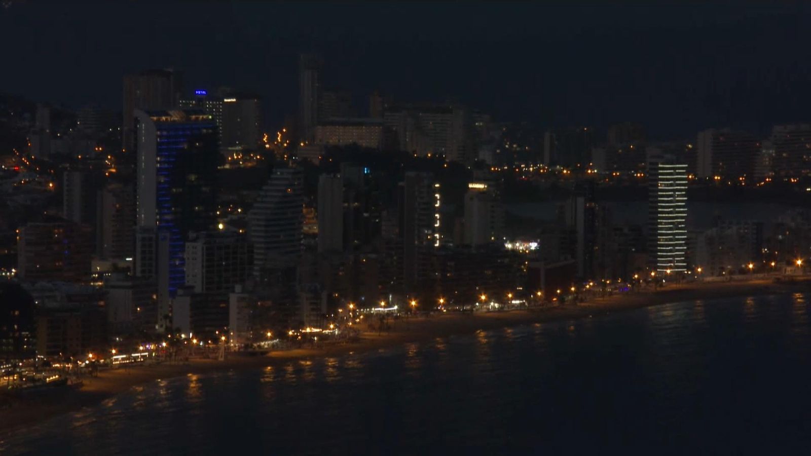 Imatge nocturna de Calp (Marina Alta)