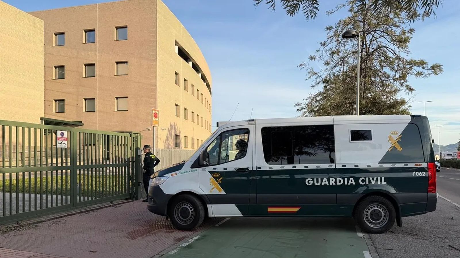 Presó provisional, comunicada i sense fiança per a l’home detingut per assassinar l’exparella a Benicàssim