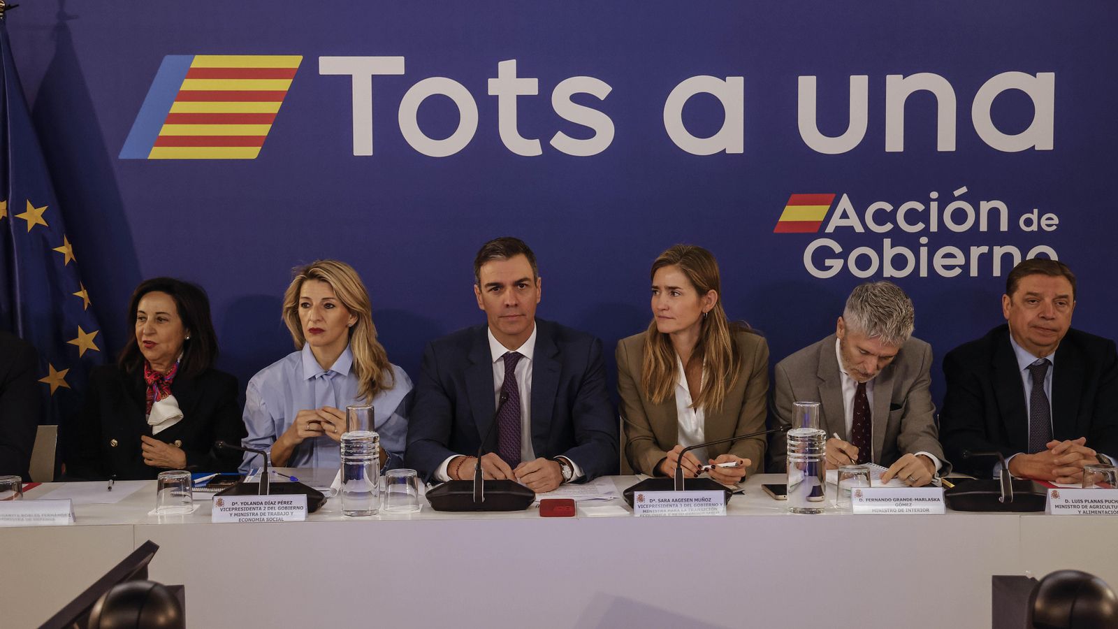 Sánchez, este dijous, a València, acompanyat d'alguns ministres del govern espanyol