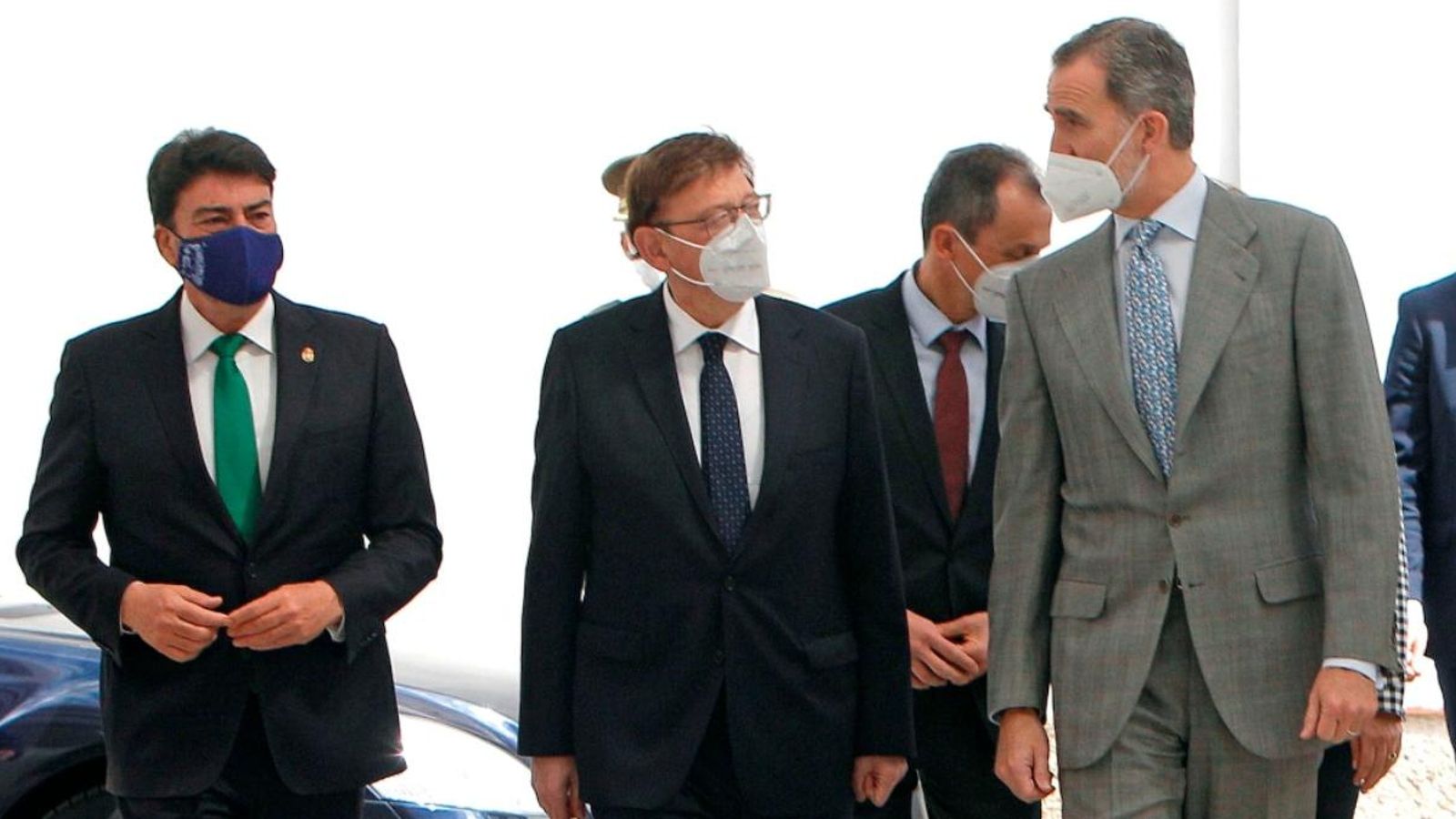 El rei Felip VI, el president Puig i l'alcalde d'Alacant, aquest dijous en la ciutat