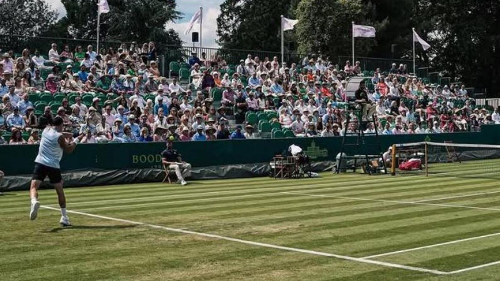 Pedro Martínez Portero, durant un entrenament al All England Club