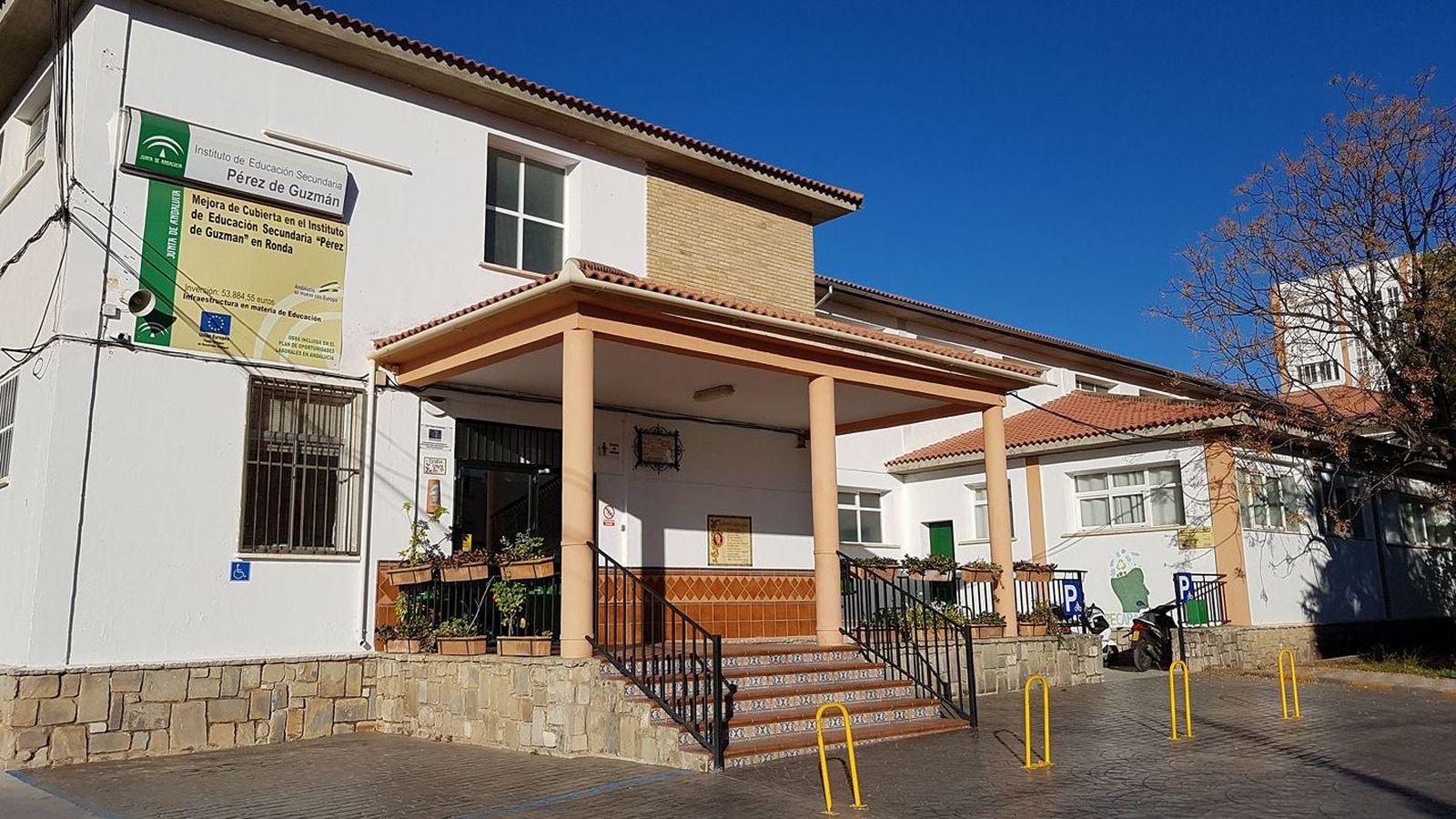 Façana de l'IES Pérez de Guzmán de Ronda