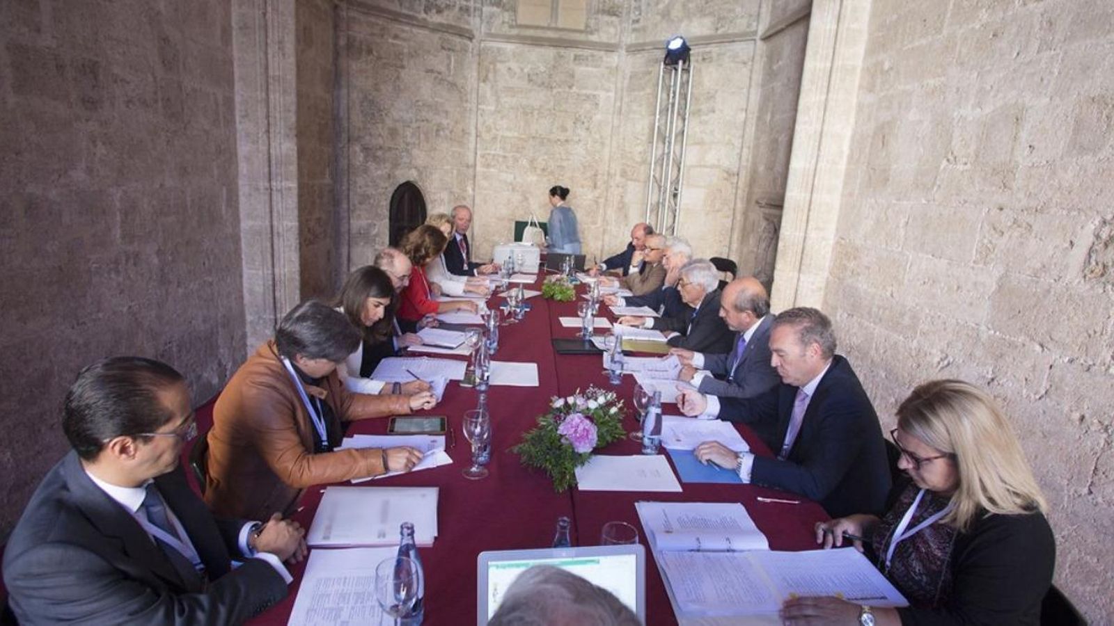 A partir d'aquest dilluns es reuneix a València el jurat que designarà les persones guanyadores dels Premis Rei Jaume I 2018 A partir d'aquest dilluns es reuneix a València el jurat que designarà les persones guanyadores dels Premis Rei Jaume I 2018