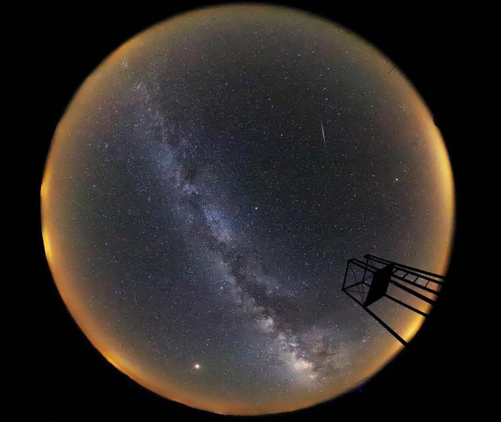 Imatge de les Llàgrimes de Sant Llorenç des de l'Observatori de Titaigües