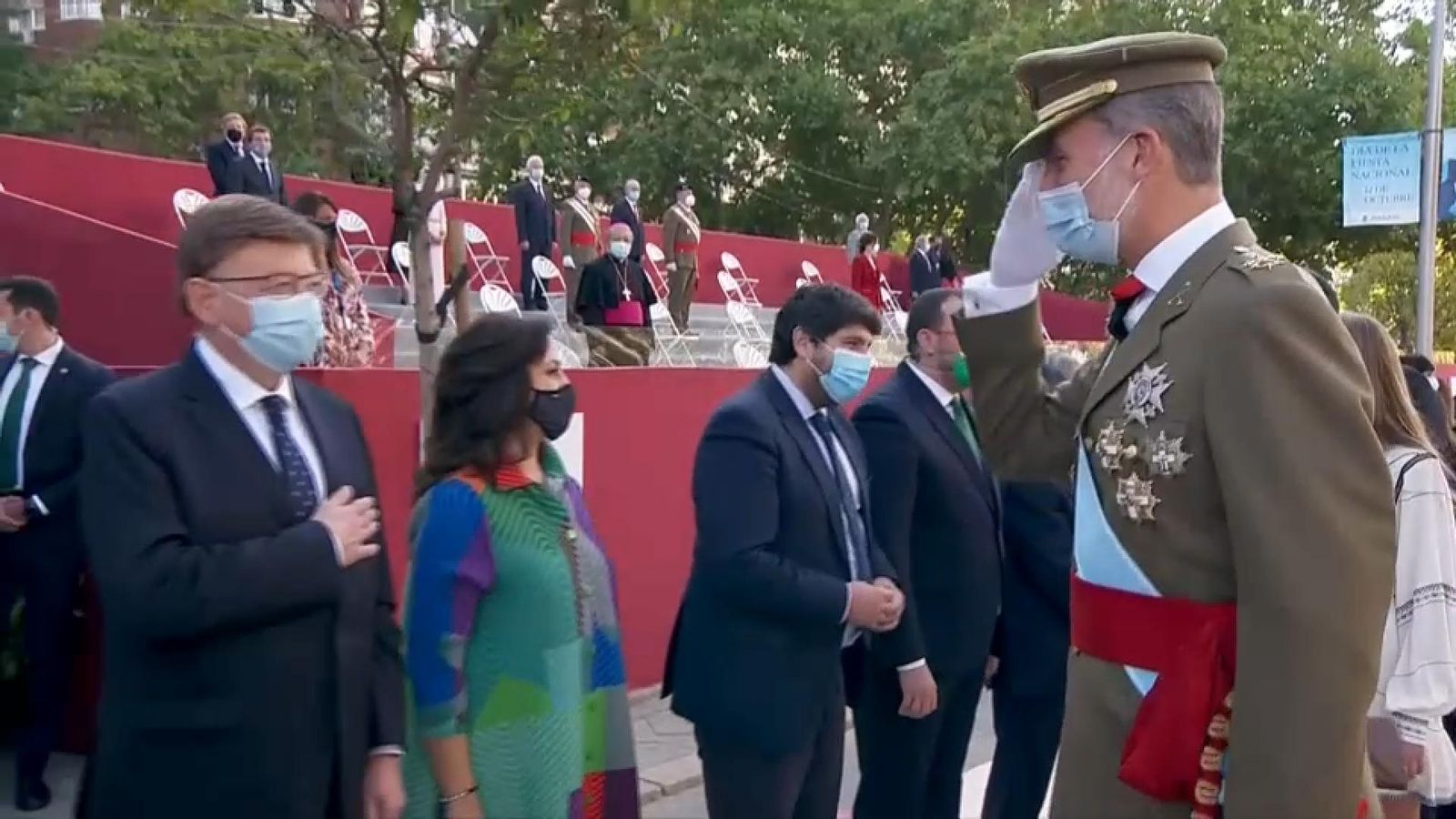 Ximo Puig en la desfilada militar del Dia de la Hispanitat a Madrid Ximo Puig en la desfilada militar del Dia de la Festa Nacional a Madrid