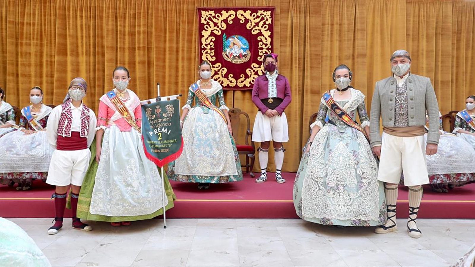 La comissió Duc de Gaeta-Pobla de Farnals ha rebut el primer premi de la categoria B als carrers enllumenats