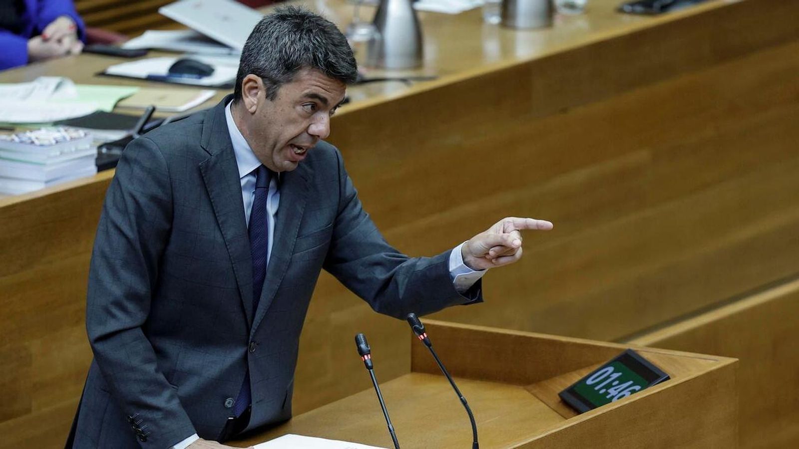 Mazón intervé des del faristol a les Corts, este dimecres / Ana Escobar (EFE)