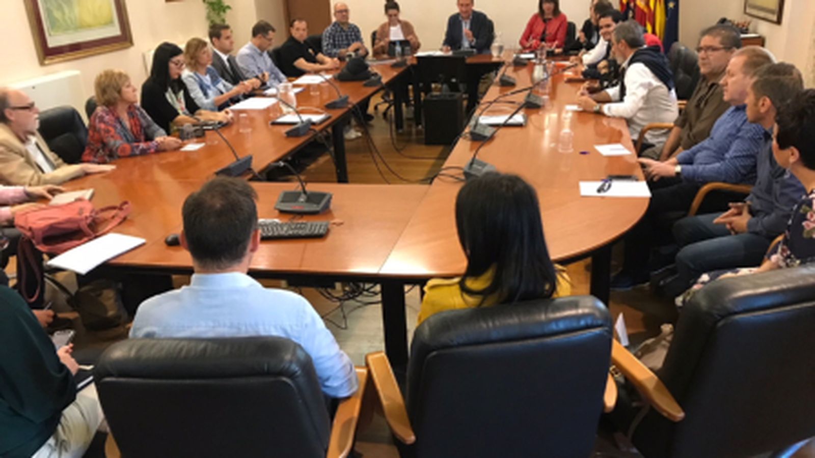 Reunió a l'Ajuntament d'Elx per a debatre el tema de la peatonalització