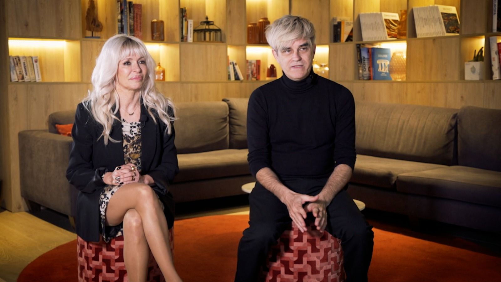 José Saez, presentadora de 'Zoom', entrevista a Nebulossa a Barcelona