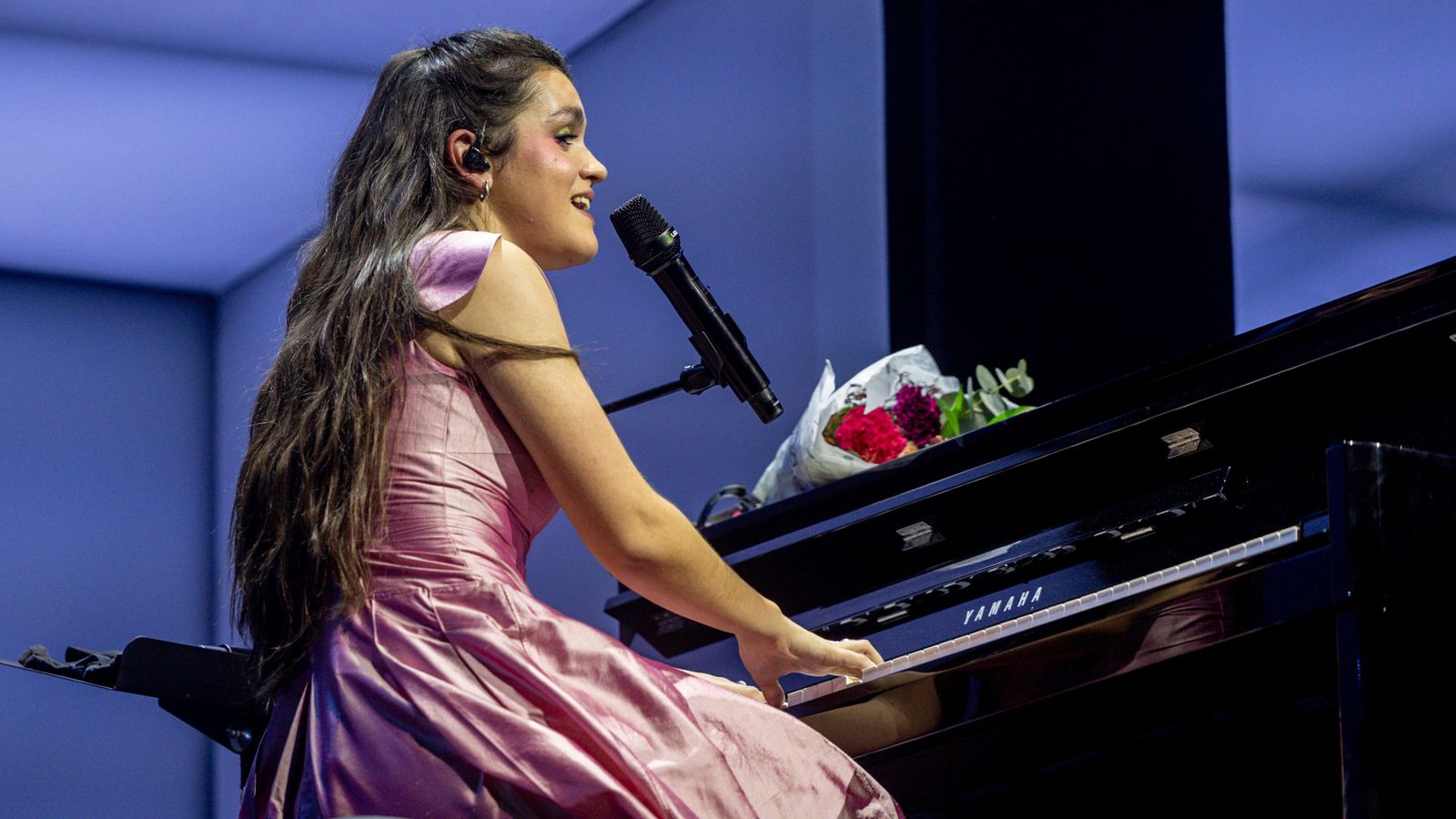 Amaia durant un actuació