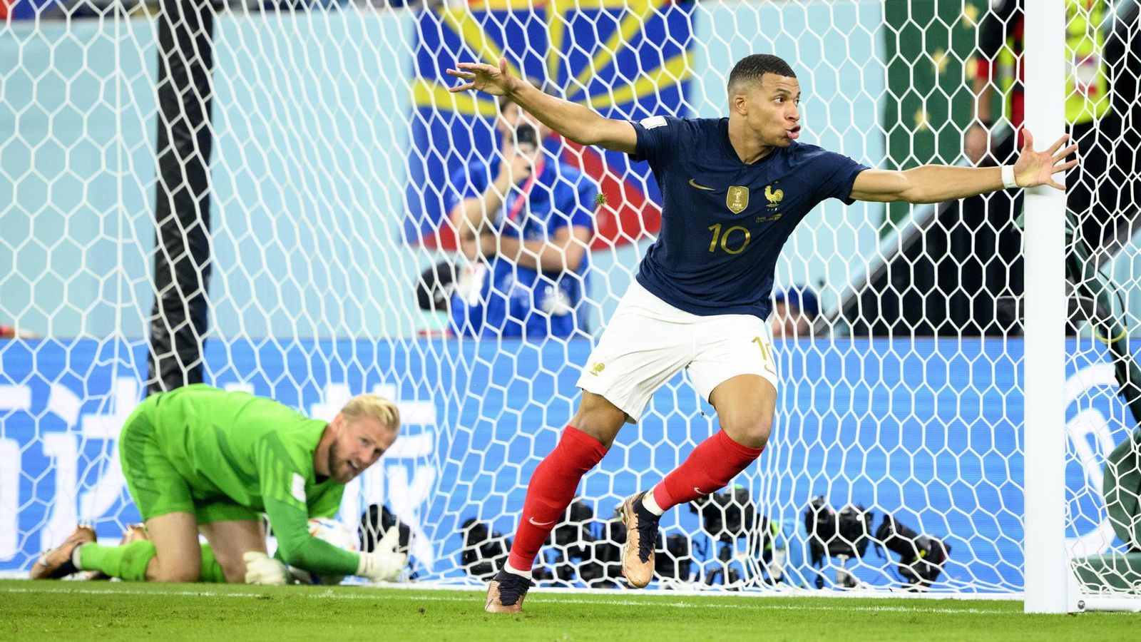 Kylian Mbappe celebra un dels gols