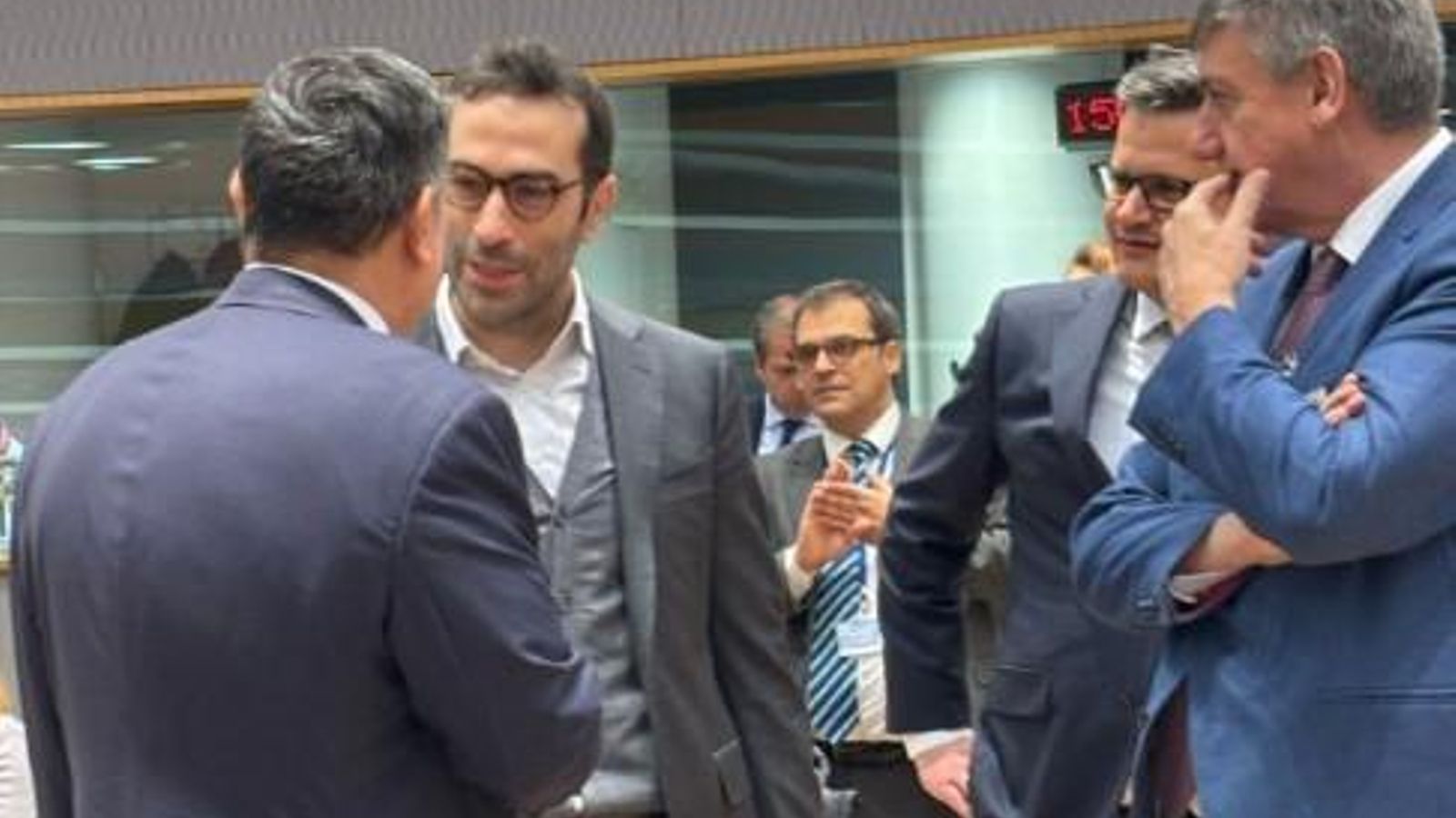 El ministre d'Economia, Carlos Cuerpo, amb homòlegs europeus