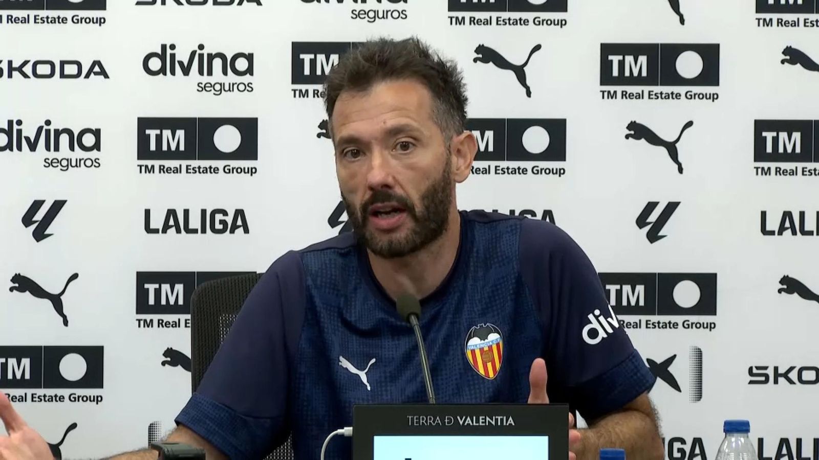 El tècnic del València CF, Carlos Corberán