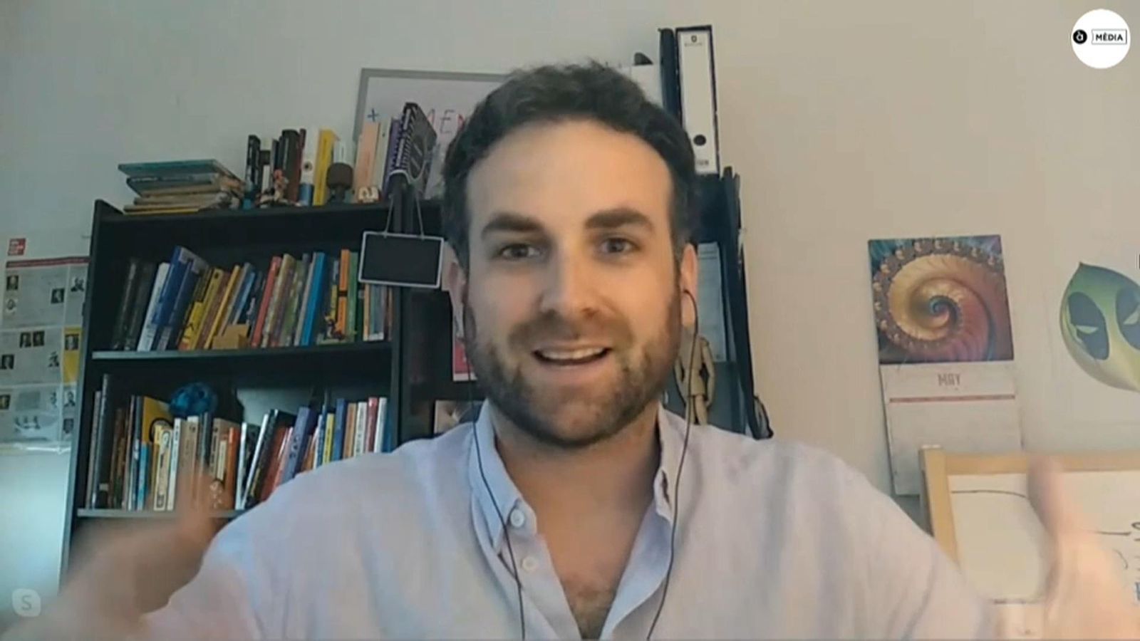 El professor de Matemàtiques Santiago García, de la Universitat Miguel Hernández d'Elx, intervé en l'À Punt NTC 20H