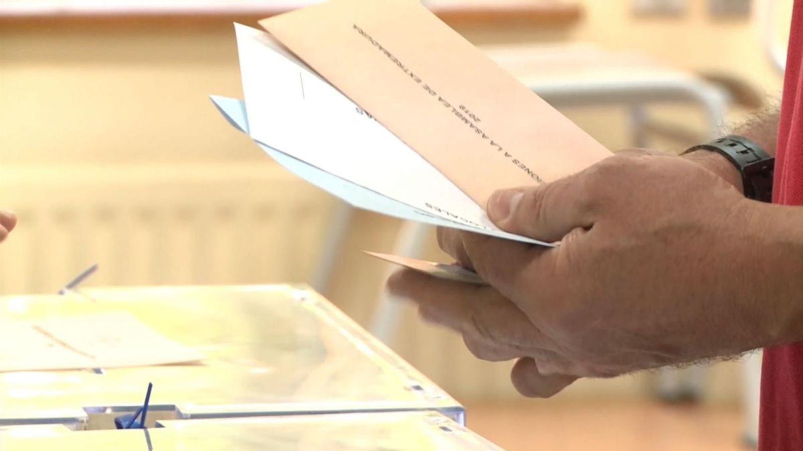 El Defensor del Poble admet una queixa per la instrucció que permet assenyalar els votants amb diversitat funcional