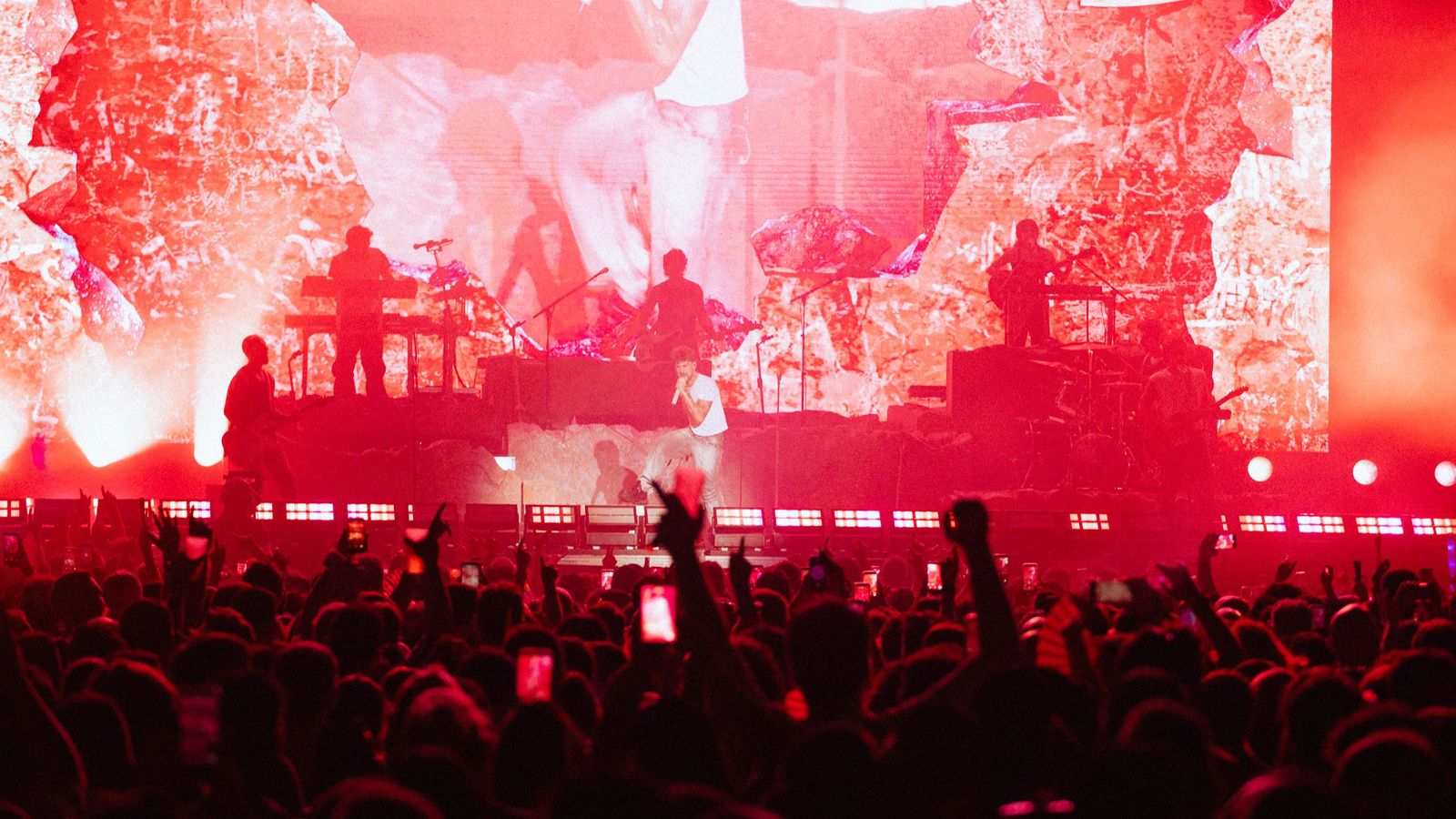 Actuació de Dani Fernández en el Low Festival