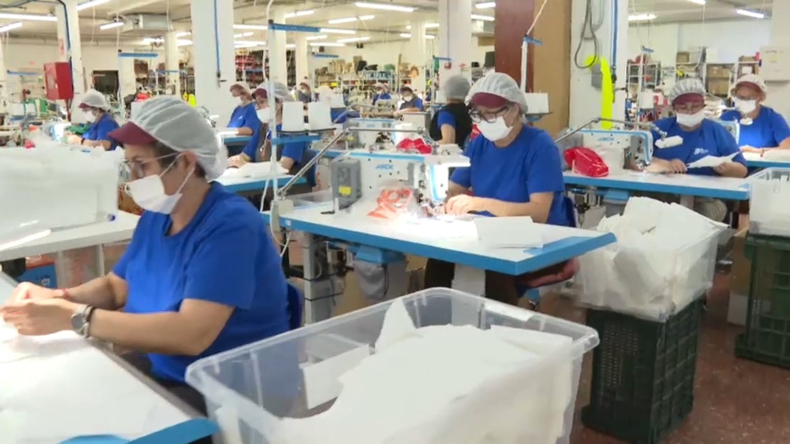 Una fàbrica de mascaretes, en una imatge d'arxiu