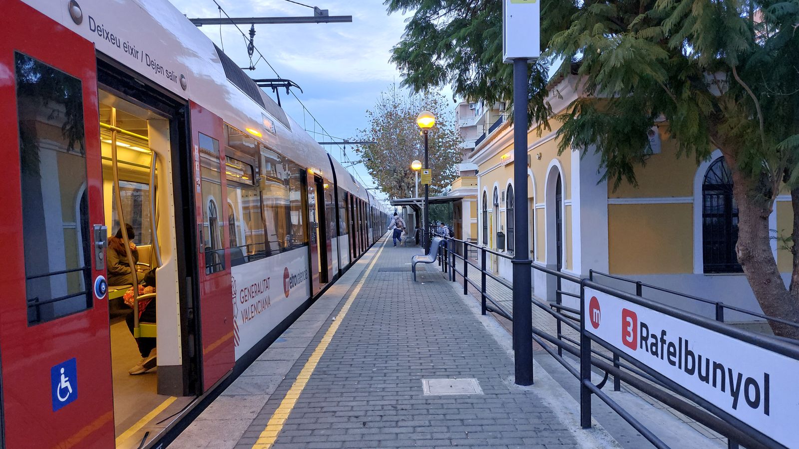 Parada de metro de Rafelbunyol