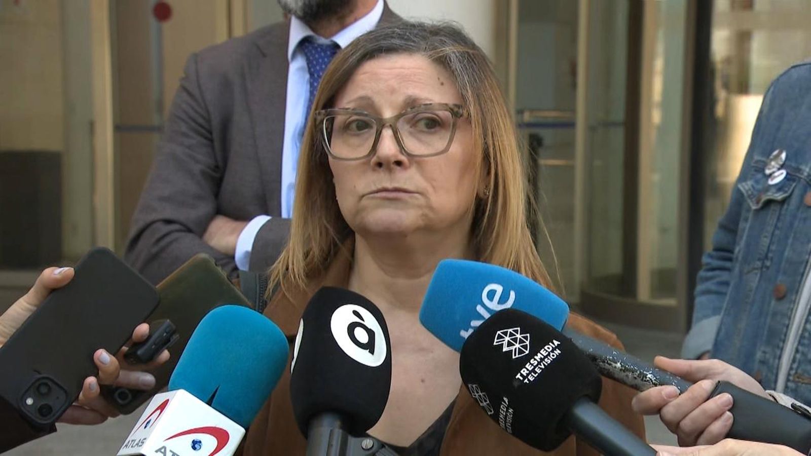 María Ángeles Martínez, Salvador Belencoso i Salvadora Palomeque donen el seu testimoni als mitjans