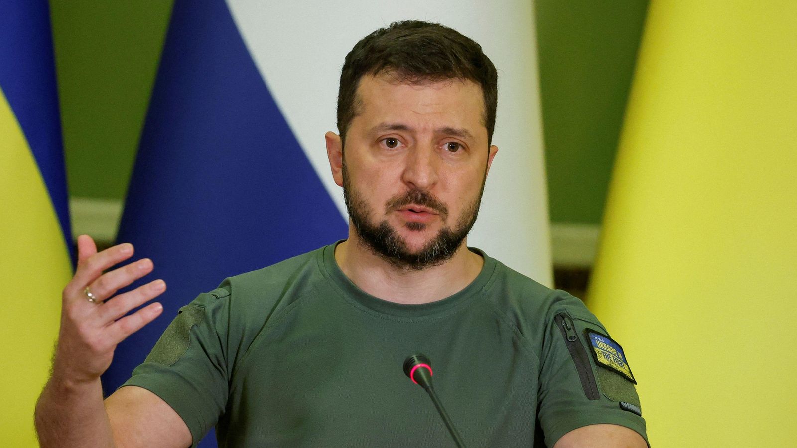 Zelenski demana a la població de la regió de Donetsk que l'abandone després dels continus atacs russos