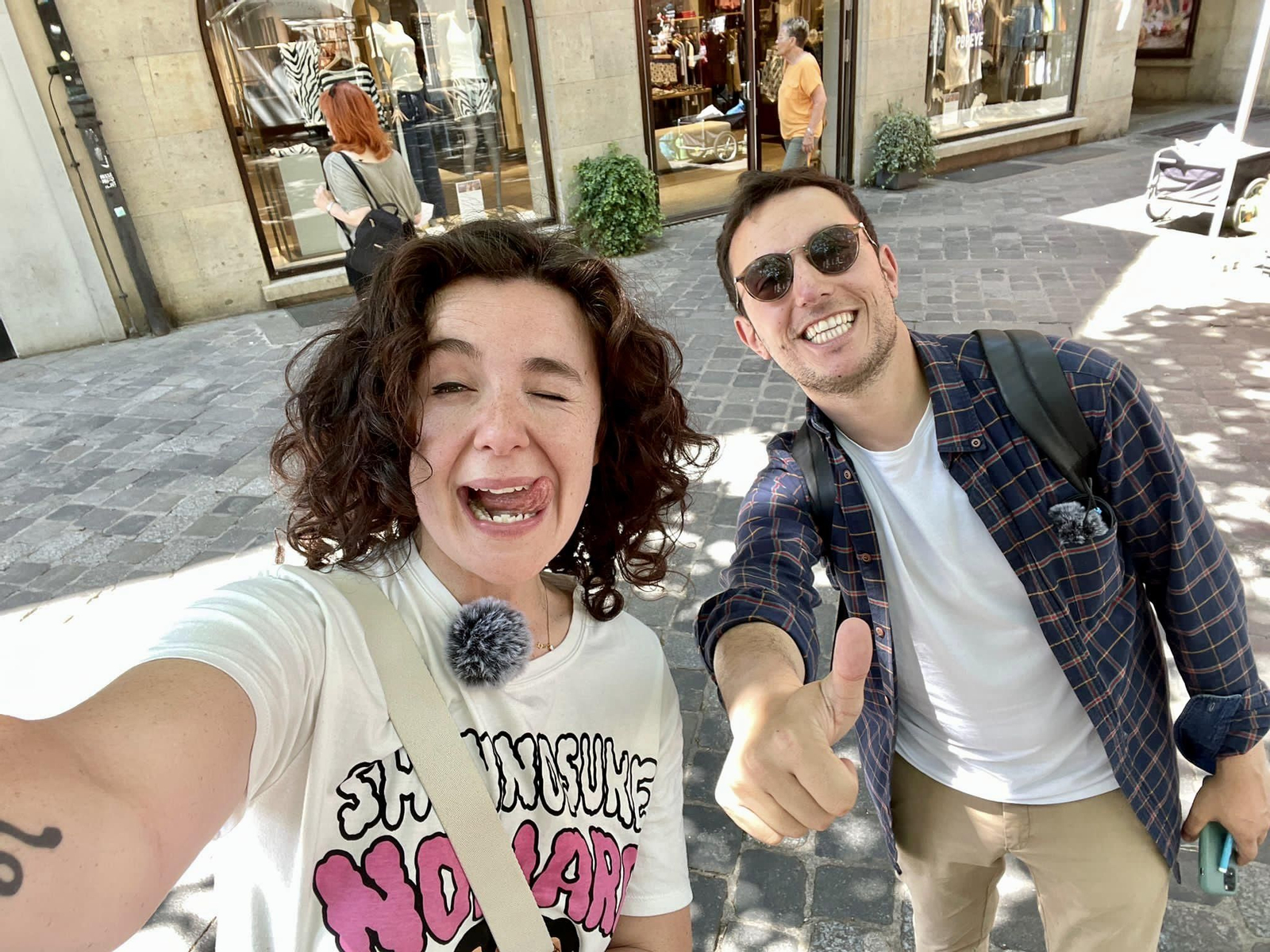 Leyre és d'Alacant i estudia a Nuremberg.