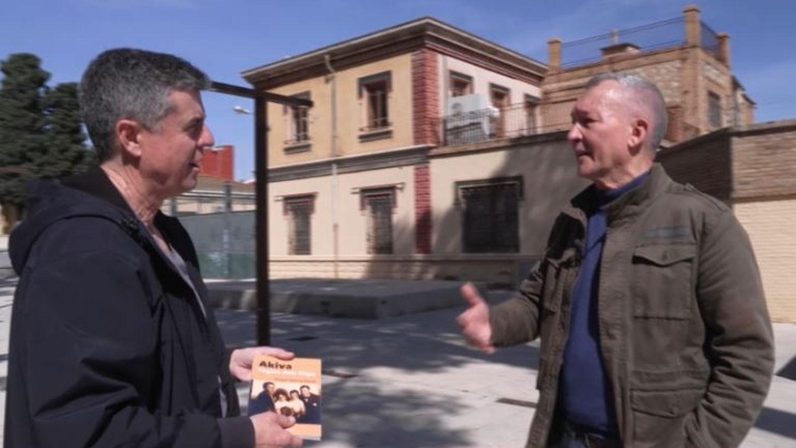 El periodista García Devís dedica un llibre a la família Bacharach, lligada a la jutera de Foios