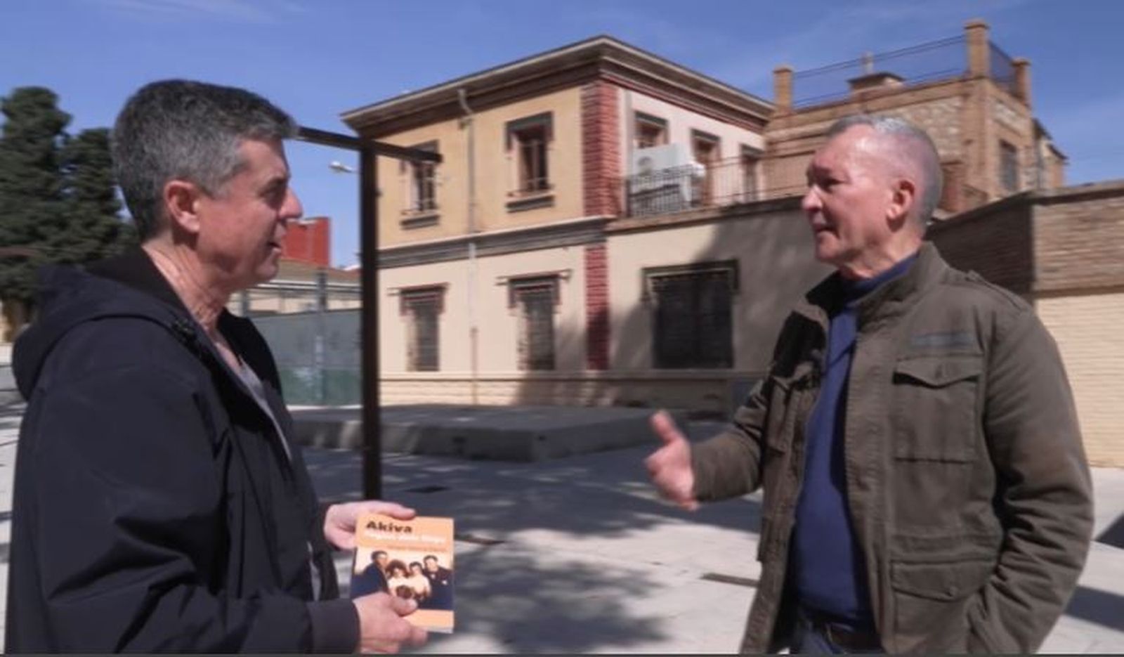 El periodista García Devís dedica un llibre a la família Bacharach, lligada a la jutera de Foios