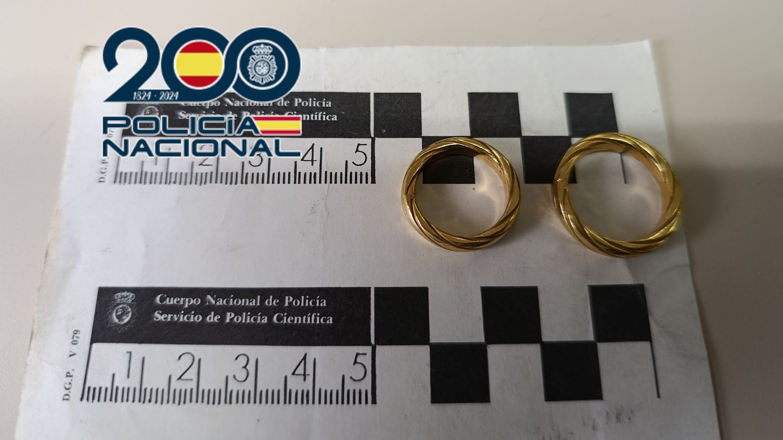 La Policia Nacional desarticula a Elx un grup que estafava amb joies d’or falsificades