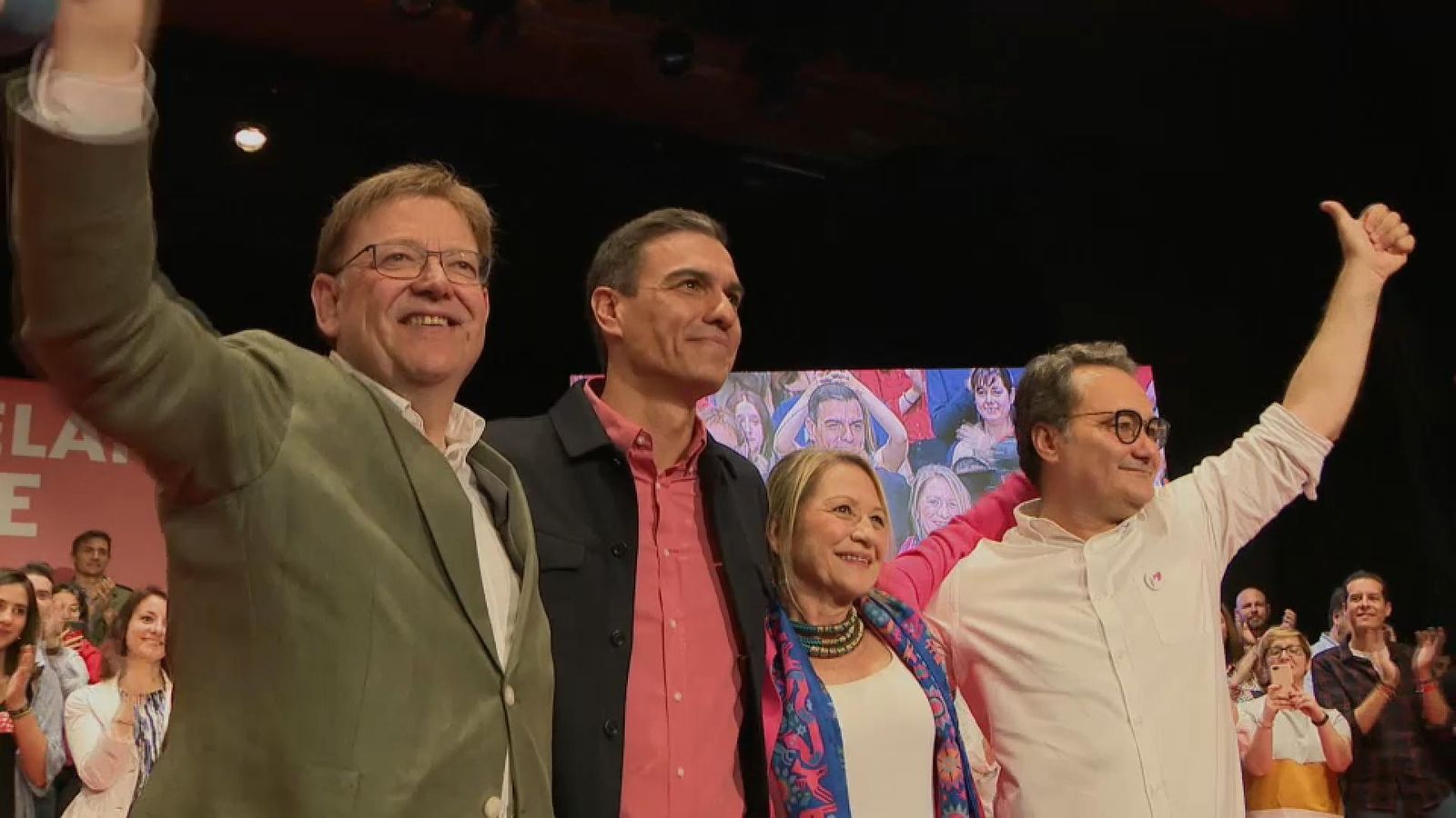Sanguino, el primer per la dreta, en un acte electoral amb els líders del partit Sanguino, el primer per la dreta, en un acte electoral junt als líders del partit