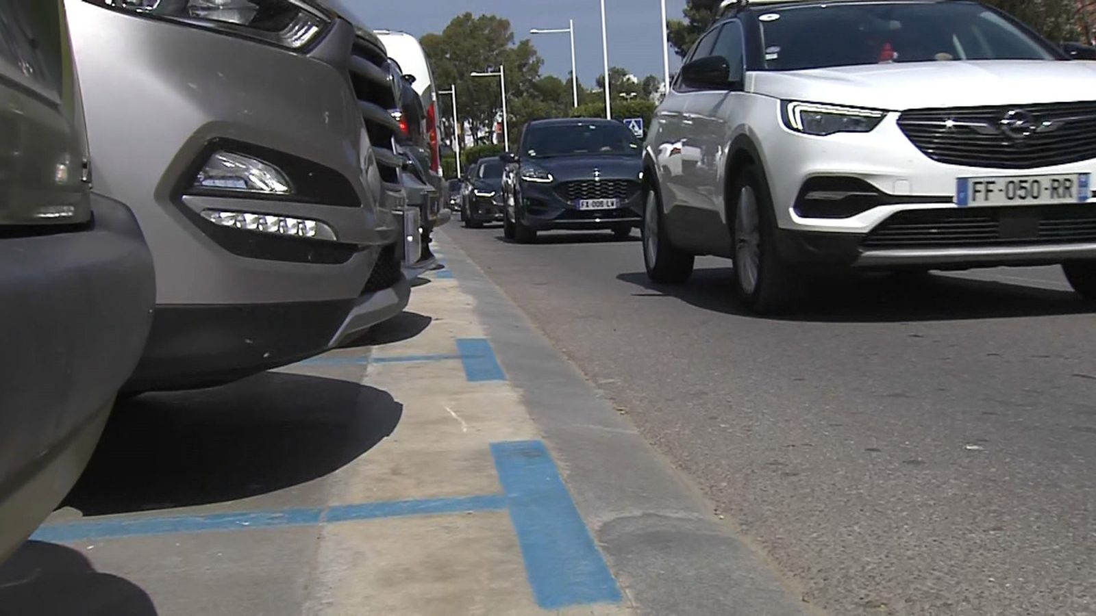 Per qué s’obliden els xiquets al cotxe