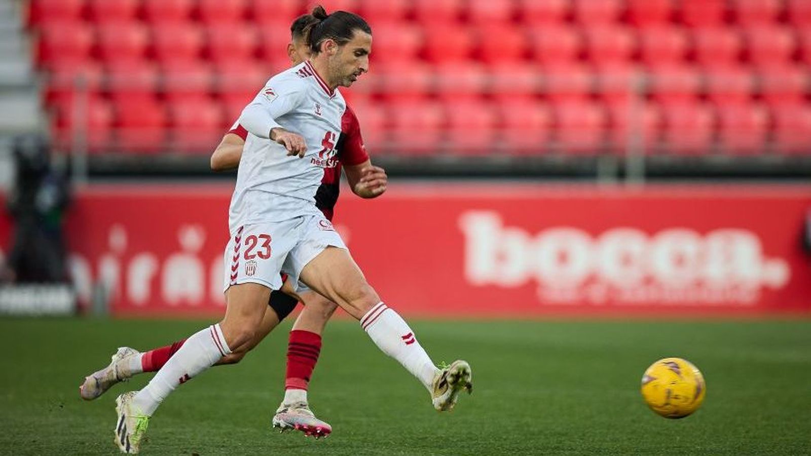 Marc Mateu, en una acció del partit