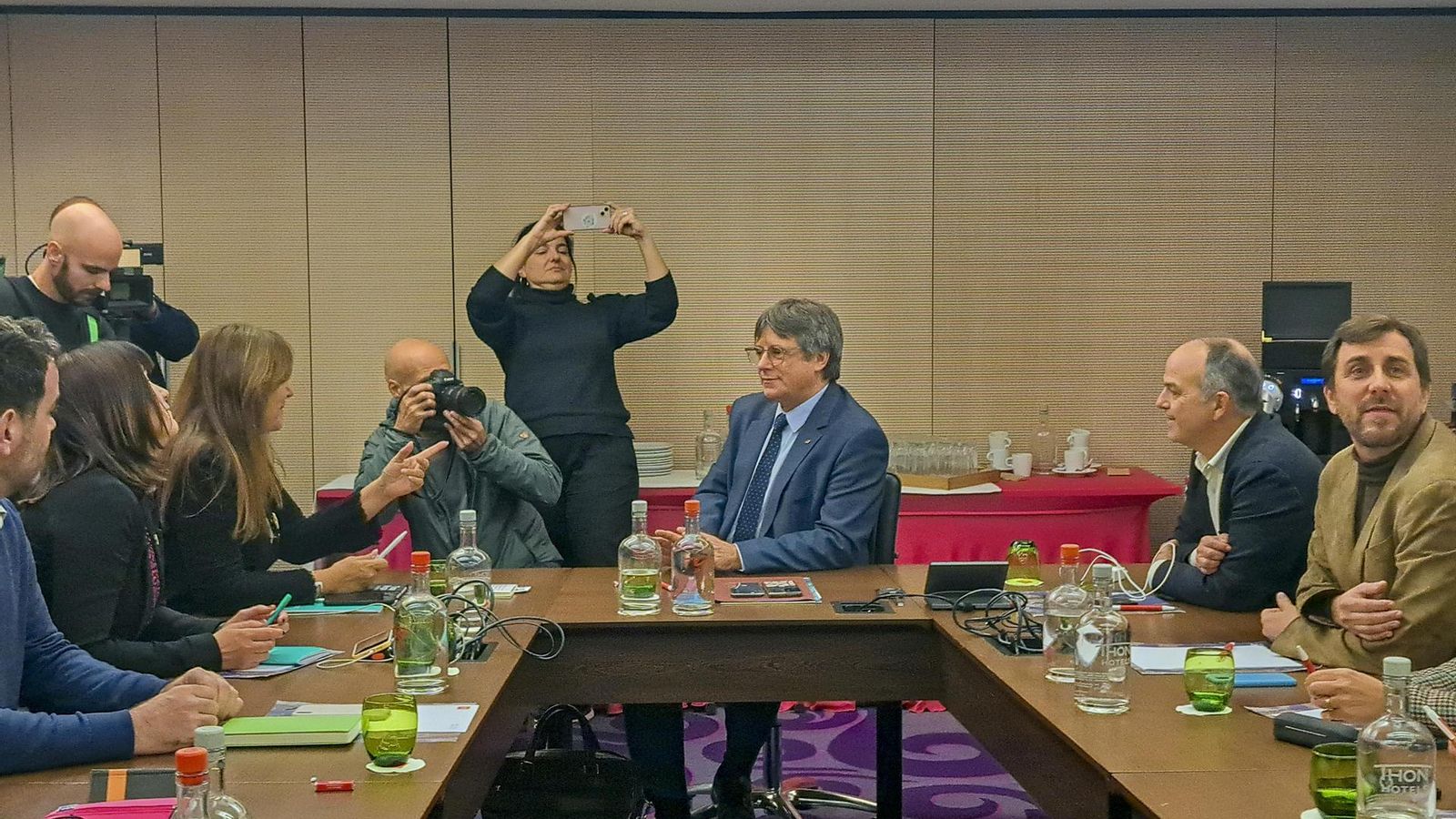 Puigdemont cita a Brussel·les la cúpula de Junts per a decidir sobre la investidura