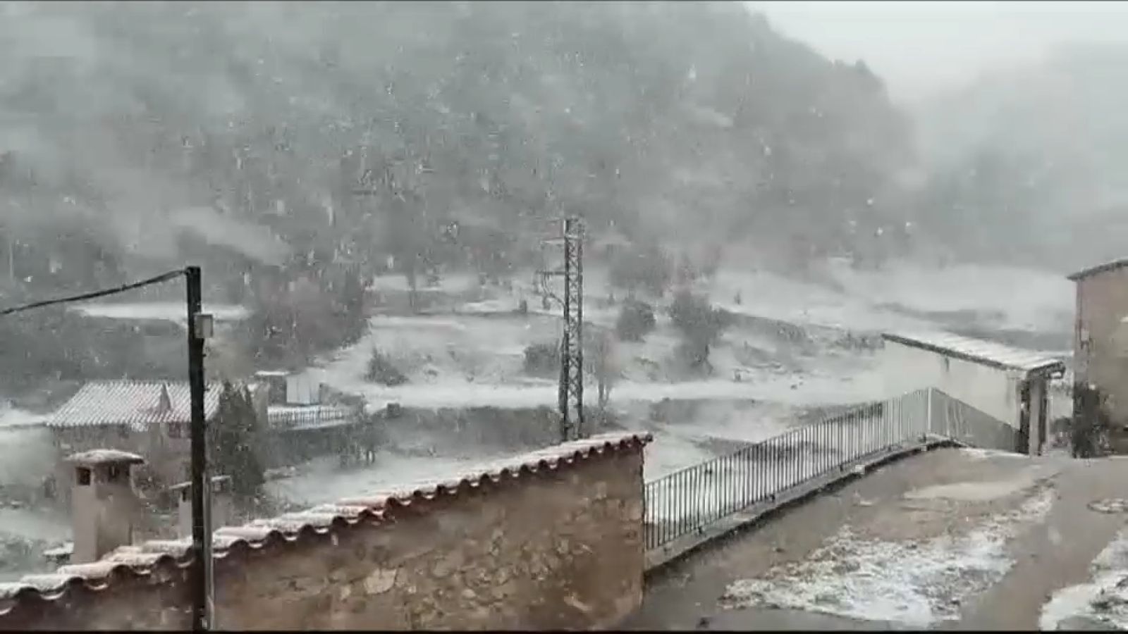 Els Reis d'Orient porten la primera nevada de l'any a la Comunitat Valenciana