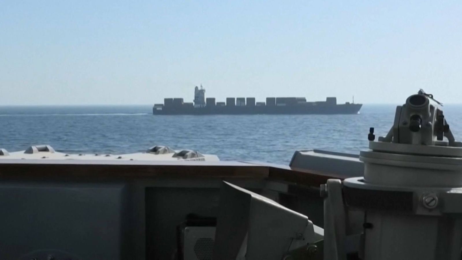 Un barco s'apropa a l'estret d'Ormuz