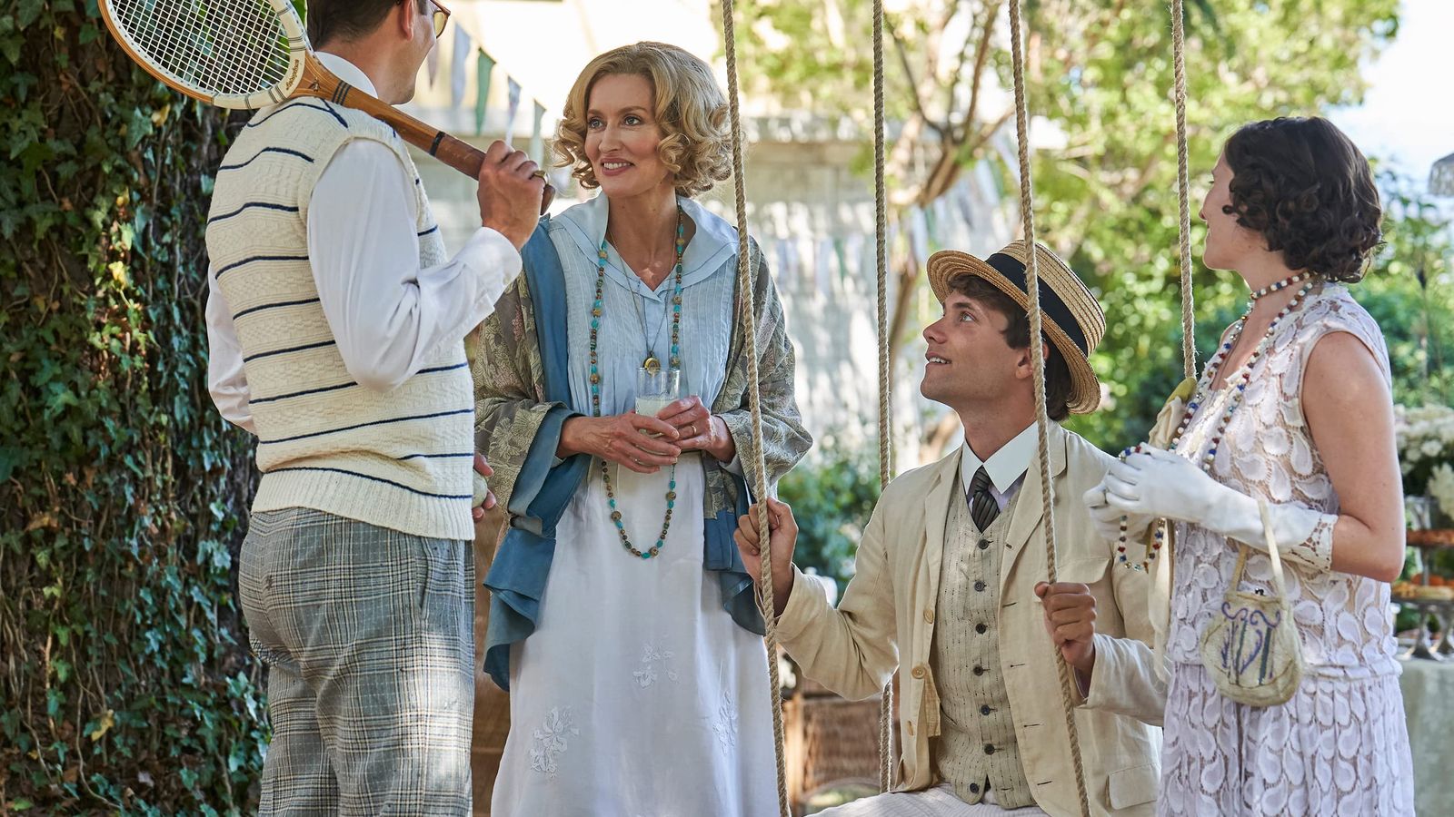 Fotograma de la nova sèrie Hotel Portofino d'À Punt