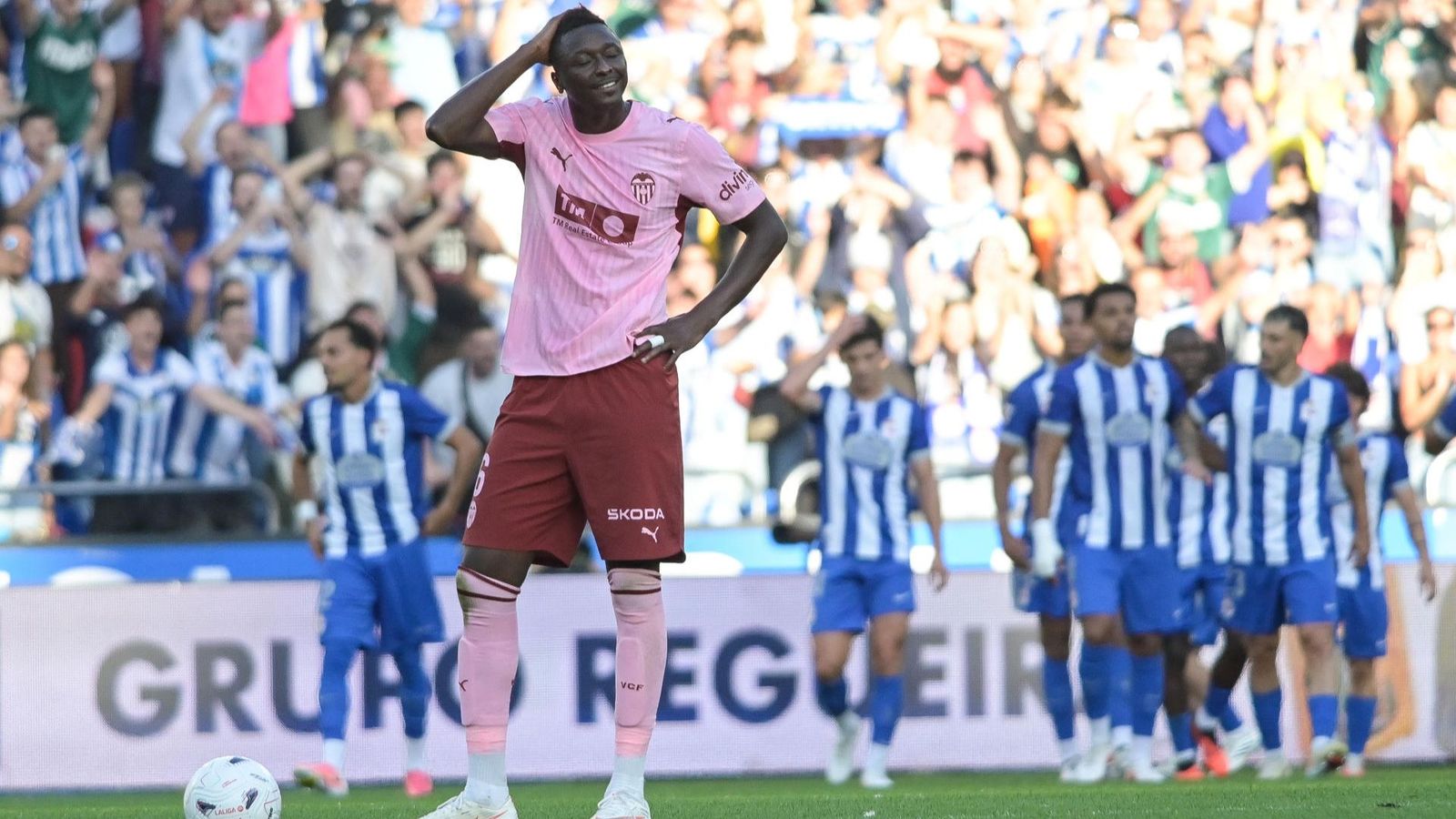Sadiq es lamenta després d'un gol del Dépor