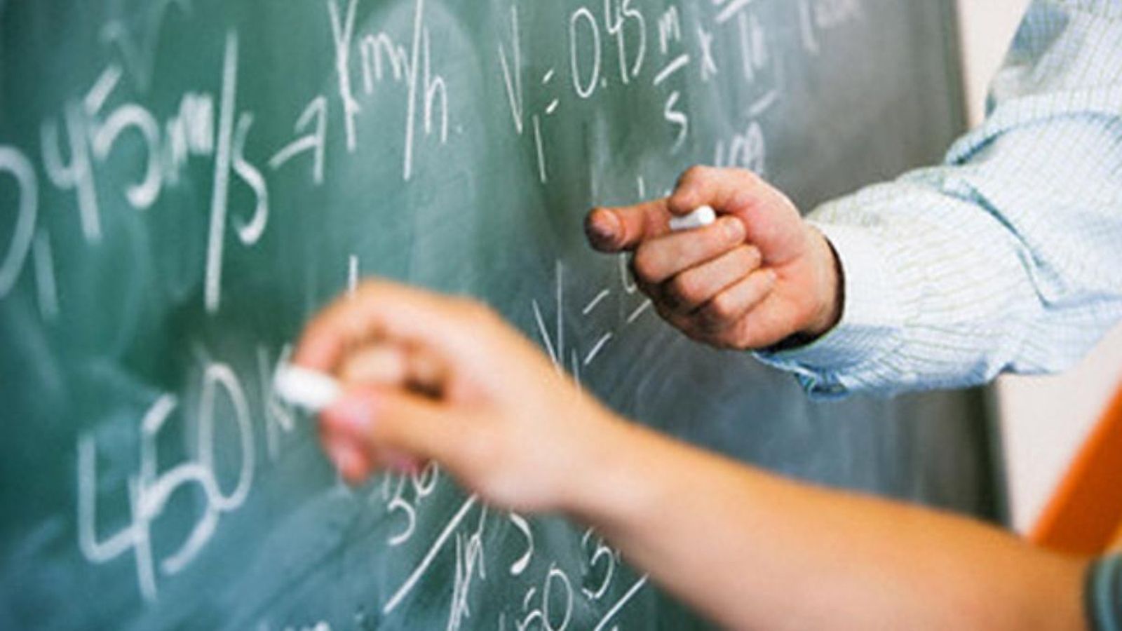 La Generalitat promet pagar les nòmines pendents al professorat abans de Nadal