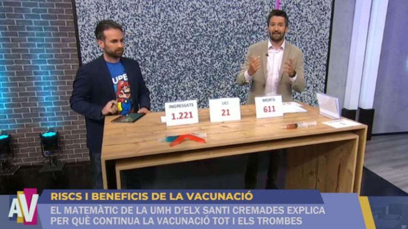 El matemàtic de la UMH d'Elx Santi Cremades explica 'A La Ventura' per què continua la vacunació