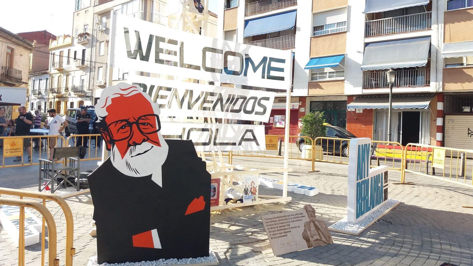 La plantà de falla de Berlanga, aquest divendres a la plaça de Patraix