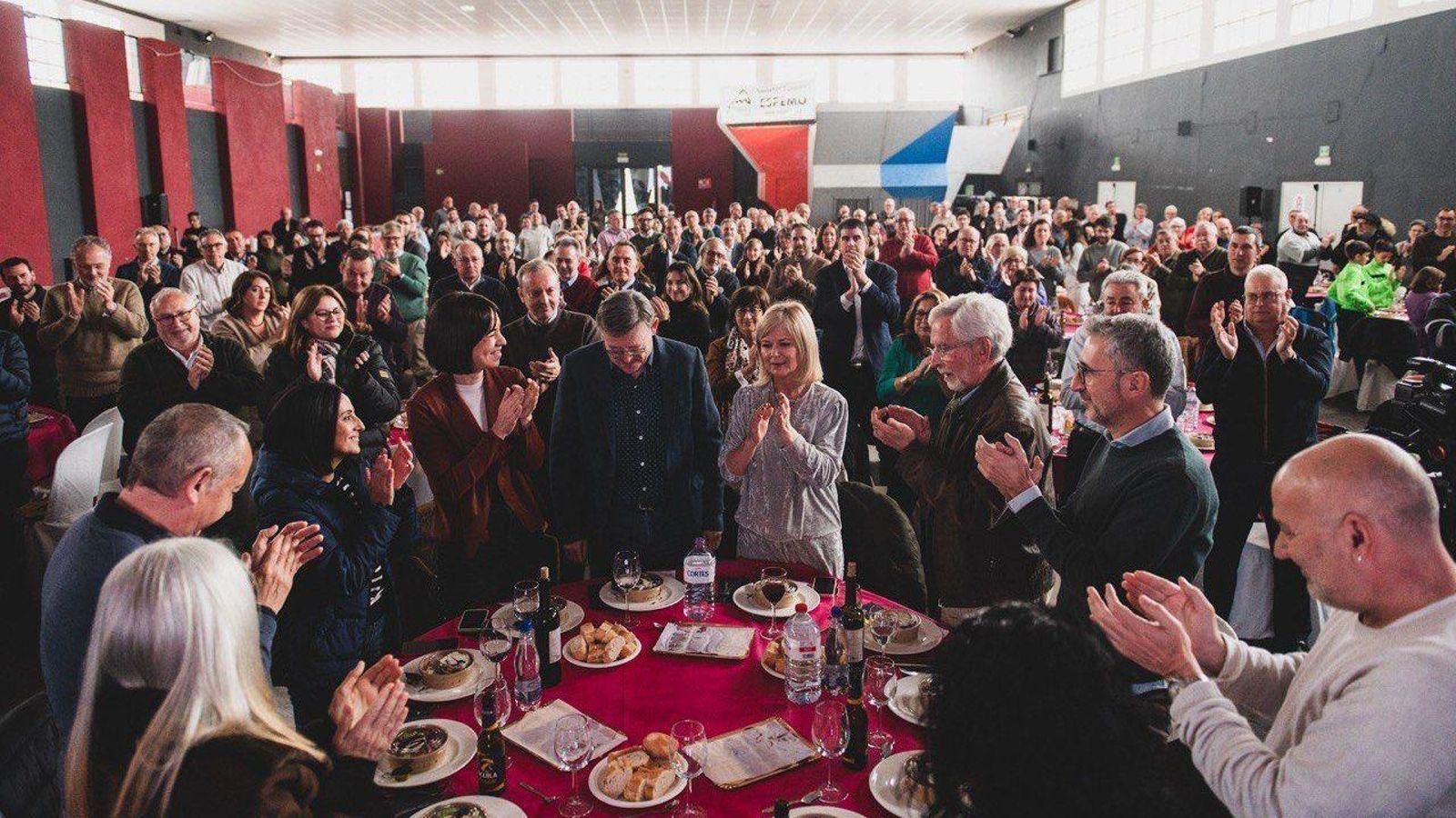 El PSPV ha retut homenatge a Puig El PSPV ha retut homenatge a Puig