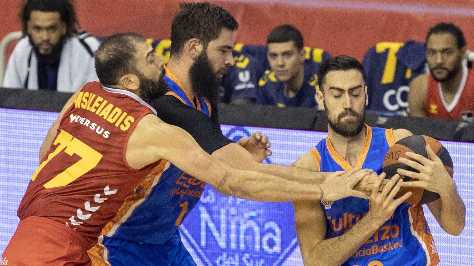 Dubljevic lluita per un baló