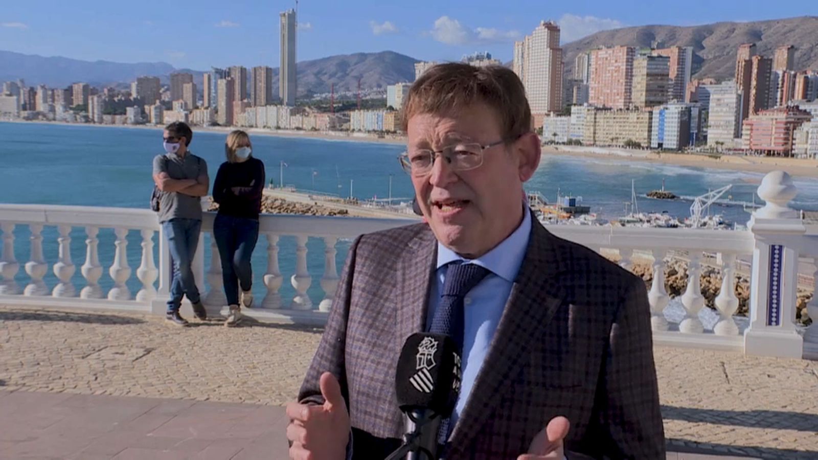 El president de la Generalitat, Ximo Puig, atén els mitjans de comunicació