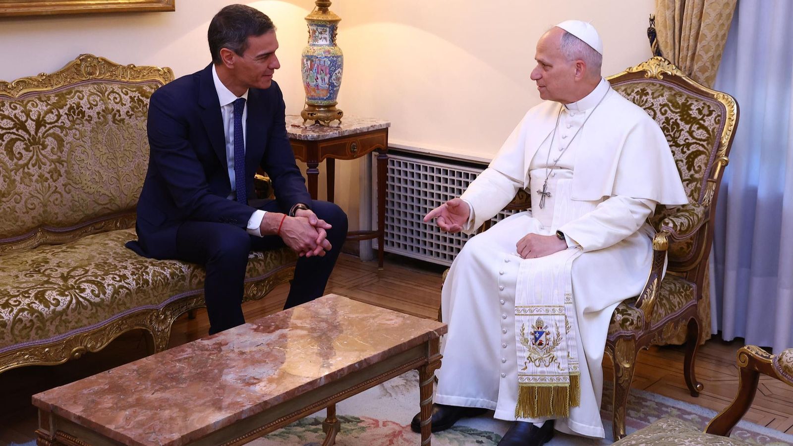 El president del govern espanyol i el papa durant la reunió que han tingut a Madrid este dilluns