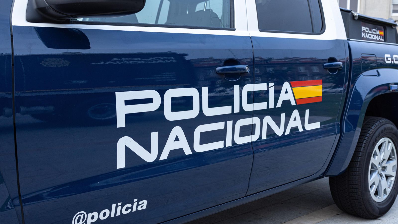 El detingut pretenia viatjar a Bristol (Regne Unit) des de l'Aeroport d'Alacant-Elx Miguel Hernández.